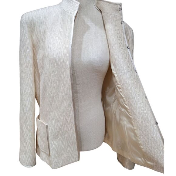 Anne Klein Women's Ivory Viscose & Wool Blend Textured Jacket Size 14 - Picture 6 of 12